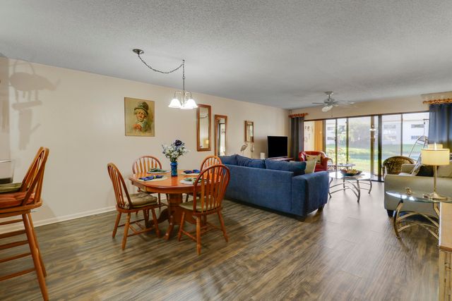 3061 SE Aster Lane 302, Stuart, FL 34994