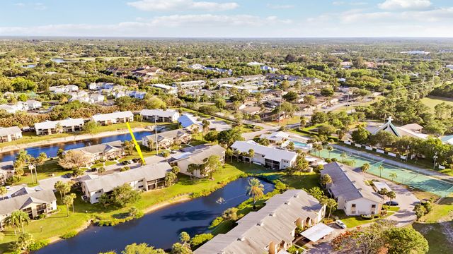 3061 SE Aster Lane 302, Stuart, FL 34994