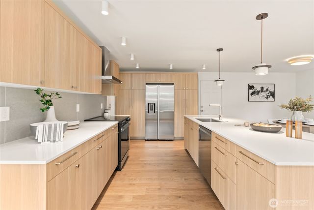 9109 NE 141st Pl, Kirkland, WA 98034