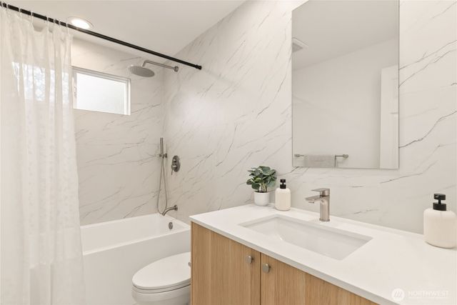 9109 NE 141st Pl, Kirkland, WA 98034