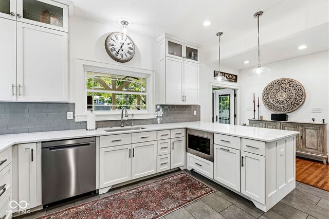 3327 N Pennsylvania Street, Indianapolis, IN 46205