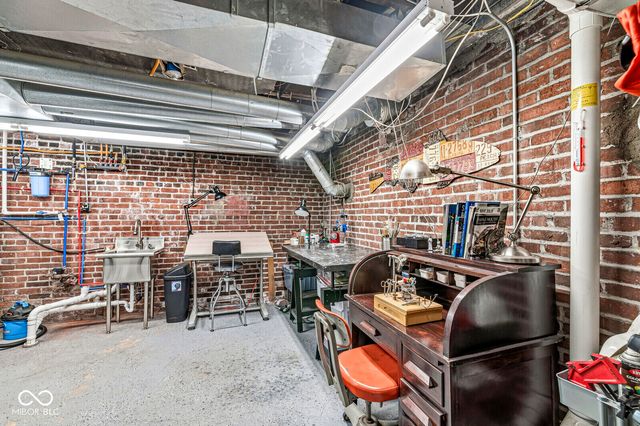 3327 N Pennsylvania Street, Indianapolis, IN 46205