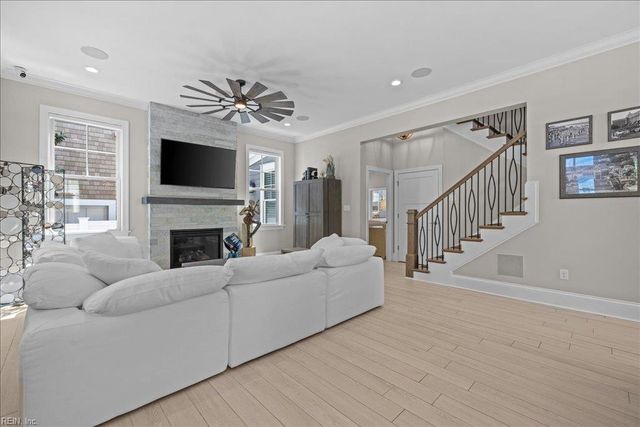 329 Cavalier DR, Virginia Beach, VA 23451