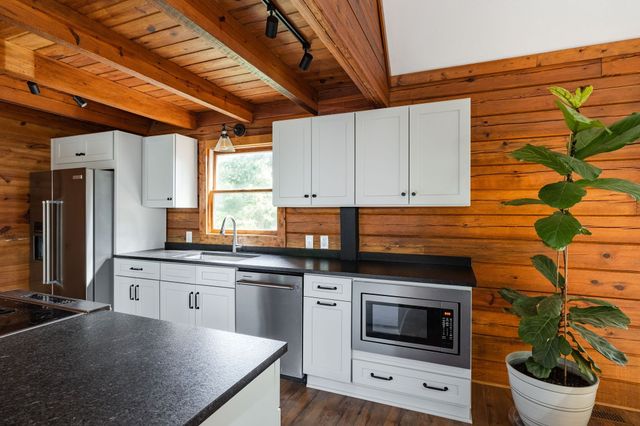 1386 Justice Rd, Ashland City, TN 37015