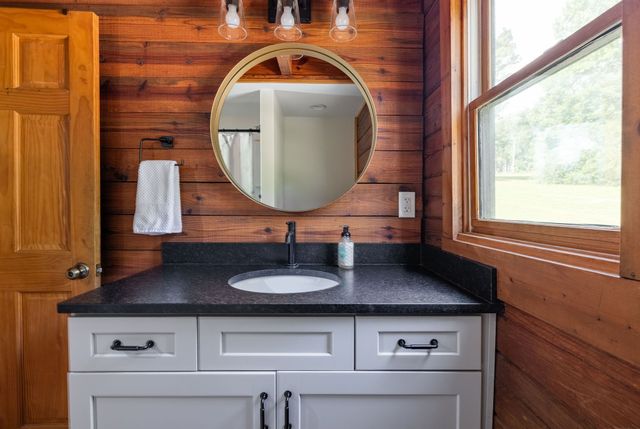 1386 Justice Rd, Ashland City, TN 37015