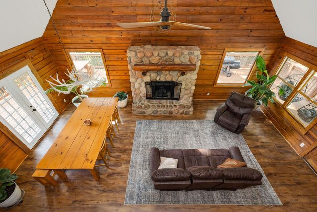 1386 Justice Rd, Ashland City, TN 37015