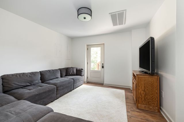 1386 Justice Rd, Ashland City, TN 37015