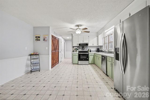 1008 Edgewood Road, Bessemer City, NC 28016