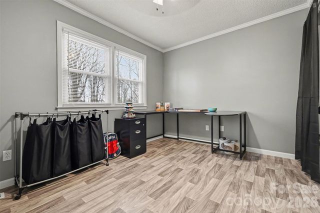 1008 Edgewood Road, Bessemer City, NC 28016