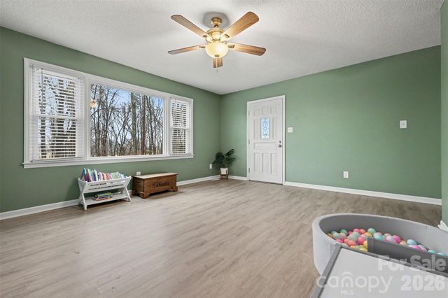 1008 Edgewood Road, Bessemer City, NC 28016