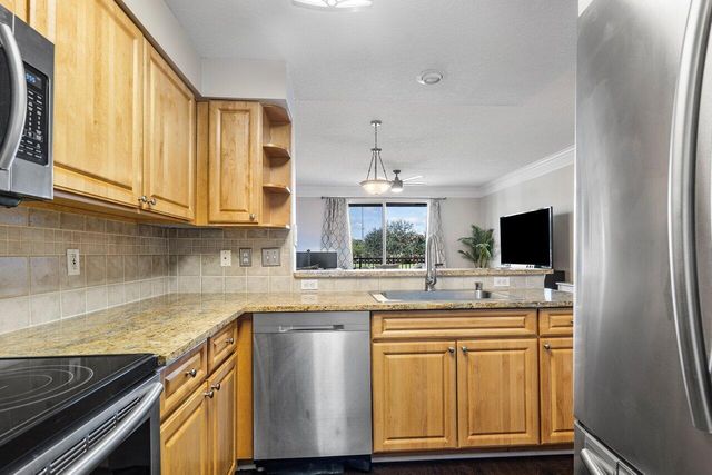 2016 Alta Meadows Lane 708, Delray Beach, FL 33444