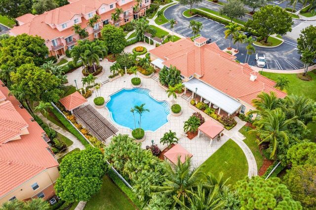 2016 Alta Meadows Lane 708, Delray Beach, FL 33444