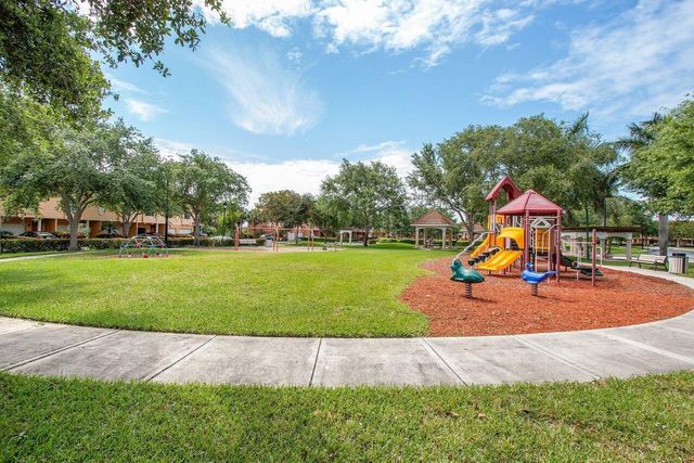 2016 Alta Meadows Lane 708, Delray Beach, FL 33444