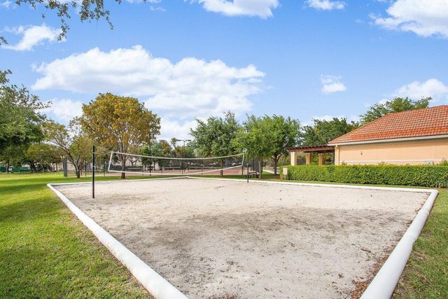 2016 Alta Meadows Lane 708, Delray Beach, FL 33444