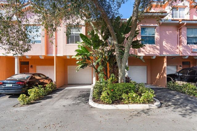 2016 Alta Meadows Lane 708, Delray Beach, FL 33444