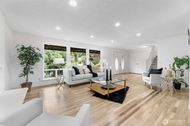 3646 SW 317th Court, Federal Way, WA 98023