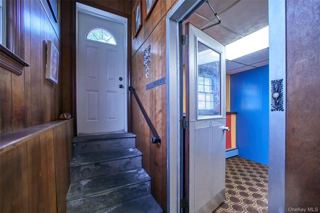 33 N Tyson Avenue, Floral Park, NY 11001