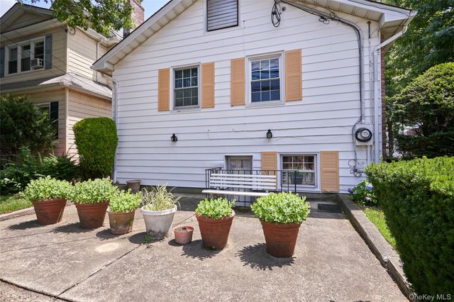 33 N Tyson Avenue, Floral Park, NY 11001