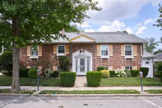 33 N Tyson Avenue, Floral Park, NY 11001