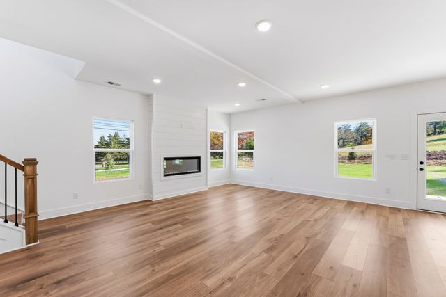 2233 Watercourse Court, Nashville, TN 37214