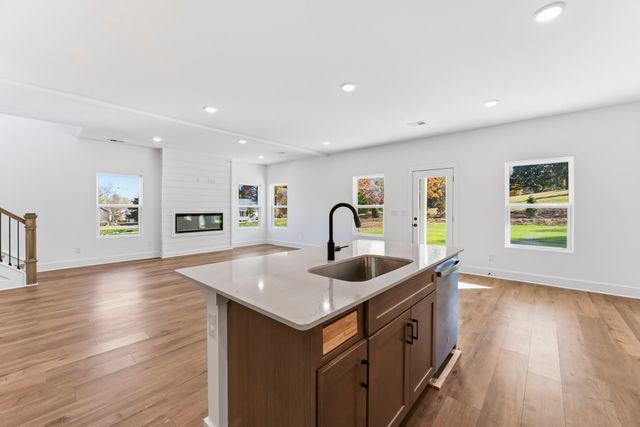 2233 Watercourse Court, Nashville, TN 37214