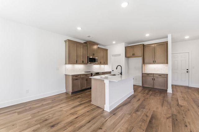 2233 Watercourse Court, Nashville, TN 37214