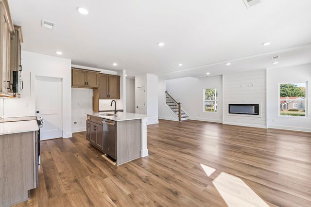 2233 Watercourse Court, Nashville, TN 37214