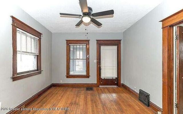 1824 Coleman Avenue, Lansing, MI 48910