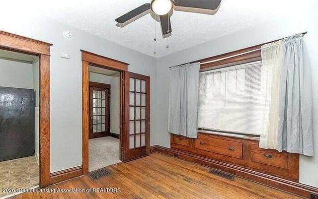 1824 Coleman Avenue, Lansing, MI 48910