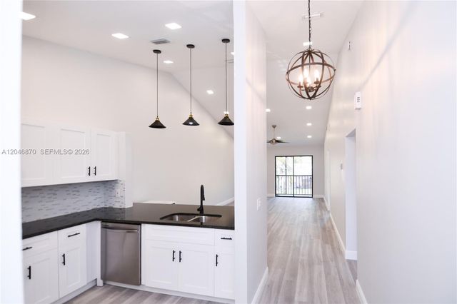 2315 SW 22nd Ave 2020, Delray Beach, FL 33445