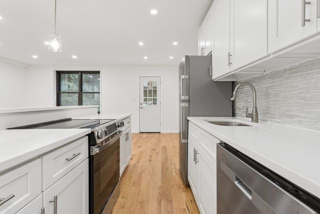 45 Overlook Ter Apt 3G, New York City, NY 10033