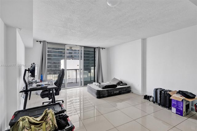 1750 N Bayshore Dr 4007, Miami, FL 33132