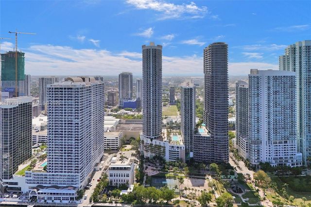 1750 N Bayshore Dr 4007, Miami, FL 33132