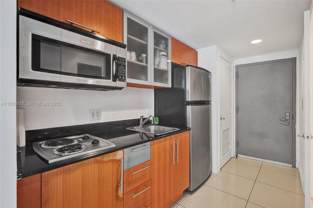 1750 N Bayshore Dr 4007, Miami, FL 33132