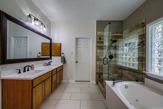 582 AMERICAN FLAG, Schertz, TX 78108