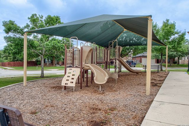 582 AMERICAN FLAG, Schertz, TX 78108