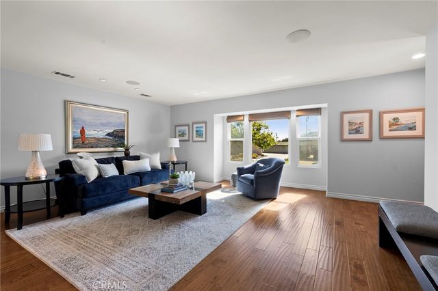 5581 E Lonna Linda Drive, Long Beach, CA 90815