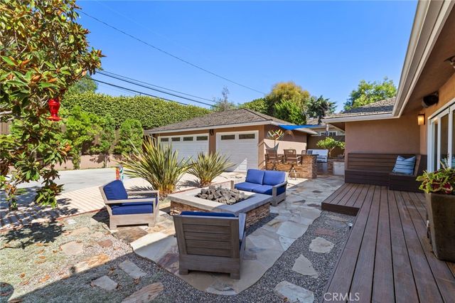 5581 E Lonna Linda Drive, Long Beach, CA 90815
