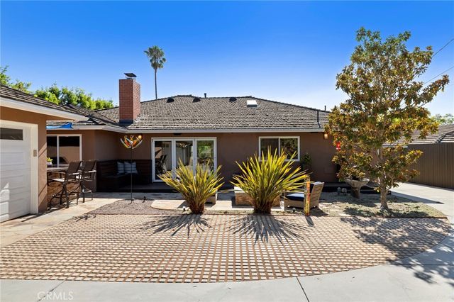 5581 E Lonna Linda Drive, Long Beach, CA 90815