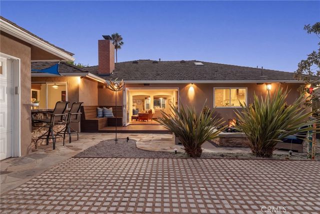 5581 E Lonna Linda Drive, Long Beach, CA 90815