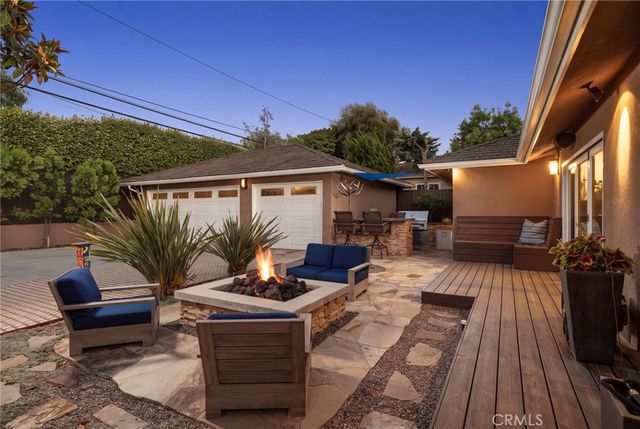 5581 E Lonna Linda Drive, Long Beach, CA 90815