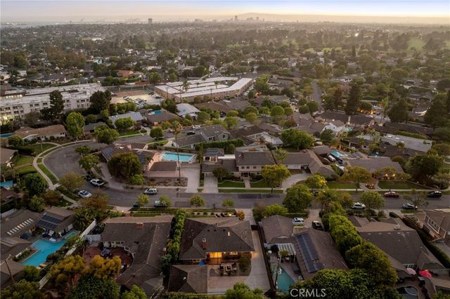 5581 E Lonna Linda Drive, Long Beach, CA 90815