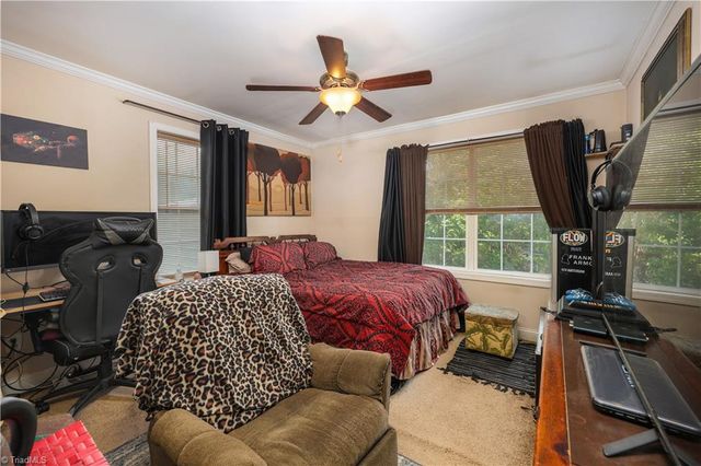 2311 Chrisco Road W, Seagrove, NC 27341