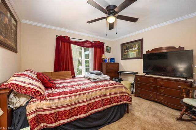2311 Chrisco Road W, Seagrove, NC 27341