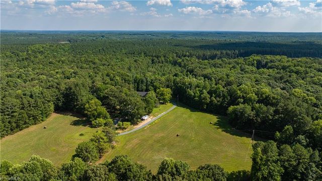 2311 Chrisco Road W, Seagrove, NC 27341