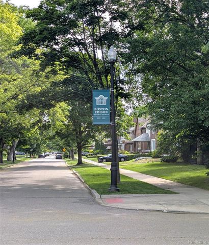 2400 Edison Street, Detroit, MI 48206