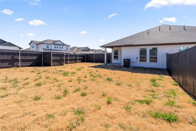 414 Cross Barn BLVD B, Buda, TX 78610