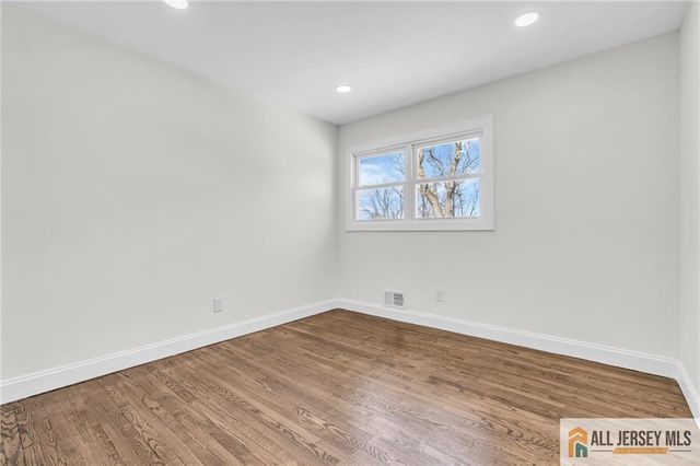 27 Sheppard Place, Edison, NJ 08817