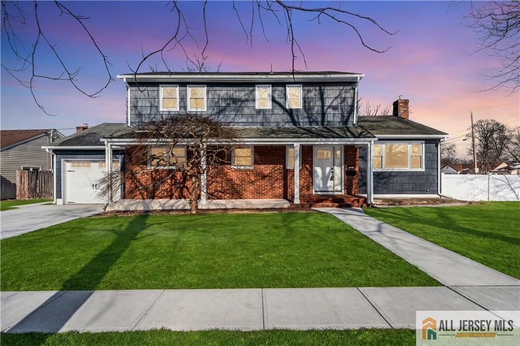 27 Sheppard Place, Edison, NJ 08817