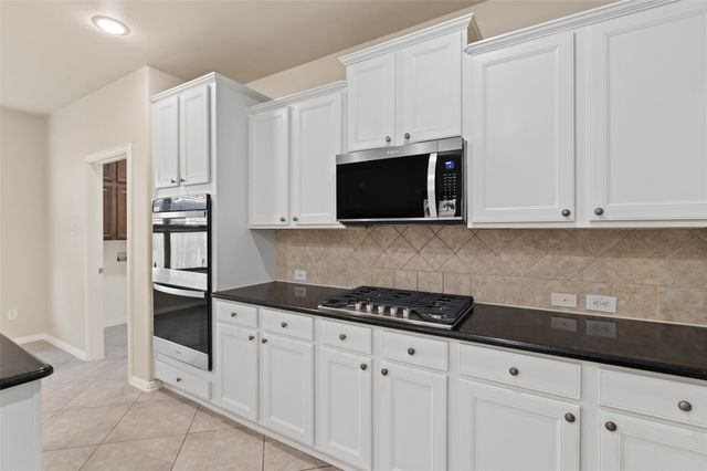 7509 Barrymore Road, Denton, TX 76208